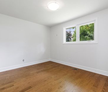 For Lease - 172 Camlaren Crescent, Vaughan, Ontario - Photo 6