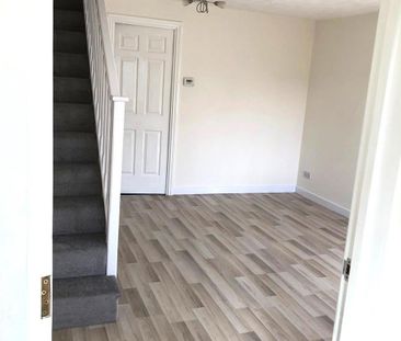 2 bedroom semi-detached house to rent - Photo 6
