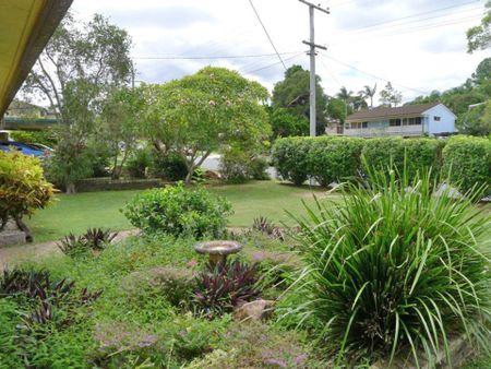 Low-Set Immaculate 3-Bedroom Home at 24 Dunbil Avenue&comma; Ferny Grove - Photo 4