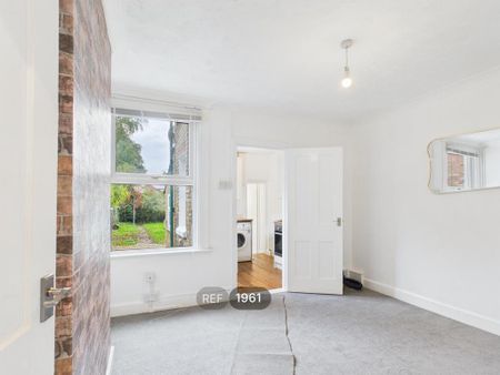 3 bedroom property to rent - Photo 2