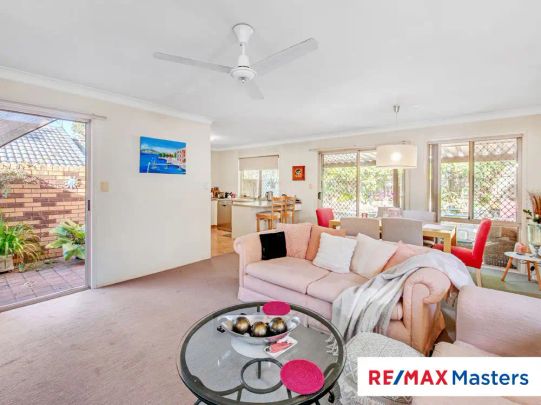 “Great Family Home” - Photo 1