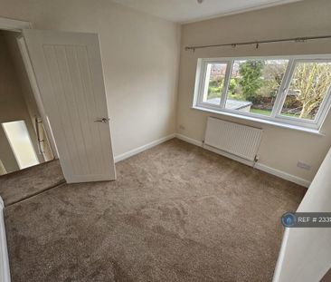 3 bedroom semi-detached house to rent - Photo 6