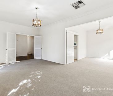 261 Desmond Street, Lavington - Photo 1