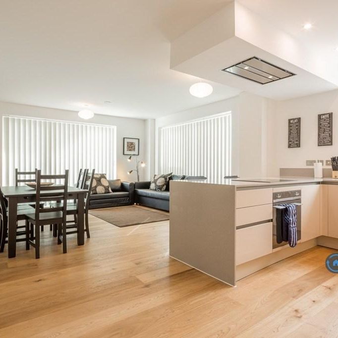 2 bedroom flat to rent - Photo 1