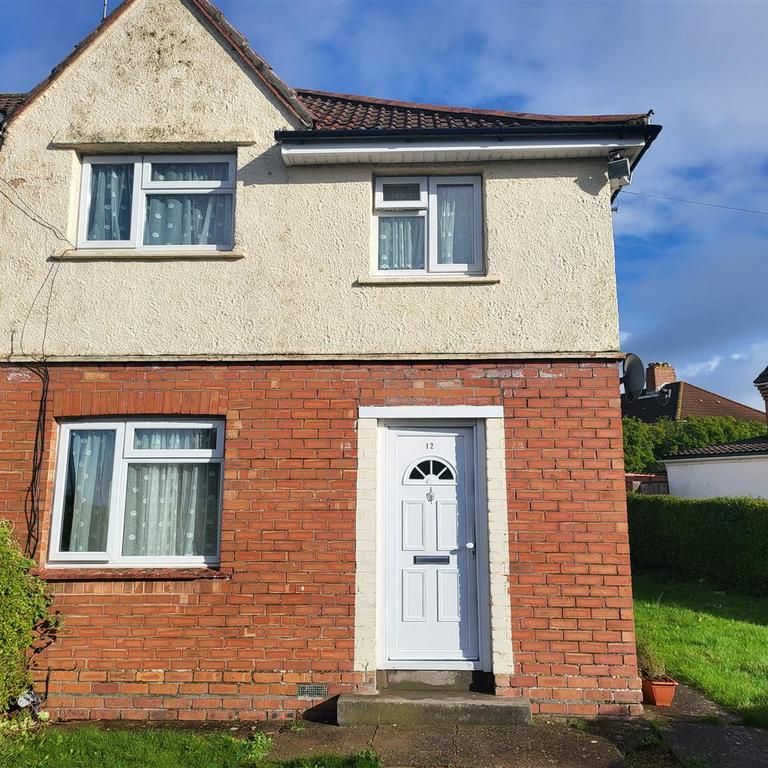3 bedroom semi-detached house to rent - Photo 2