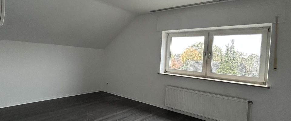 Helle und geräumige 4-Zimmer-Wohnung im Dachgeschoss – Ihr neues Zuhause in Dorsten - Foto 1