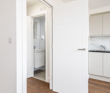 Studio Flat, Ballards Lane, N3 - Photo 2