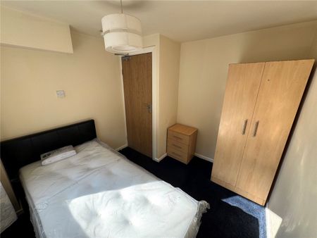 Albert Street, Todmorden, West Yorkshire, OL14 - Photo 3