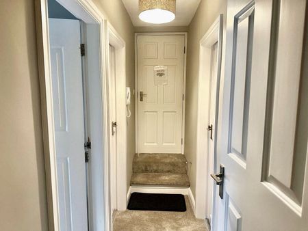 Leeds Road, Harrogate - Photo 2