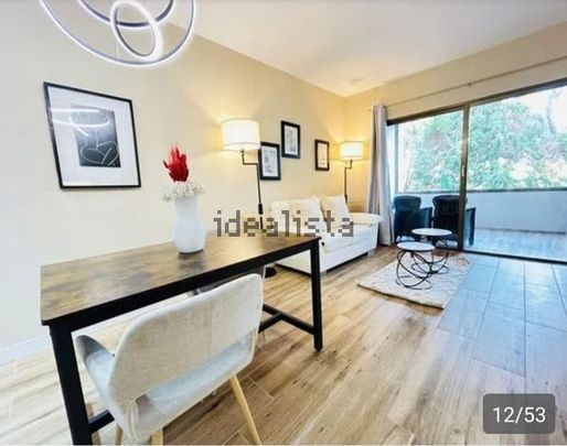 Alquiler de piso en Calle Londres - Photo 1