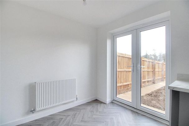 2 bedroom terraced house to rent - Photo 1