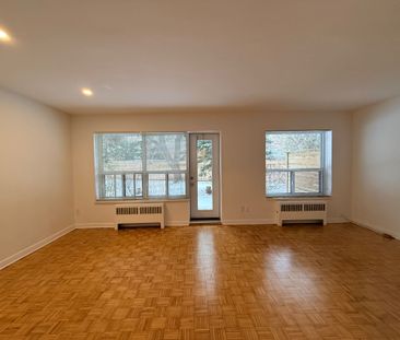 For Lease - 28 Upper Canada Drive Unit# 112, Toronto, Ontario - Photo 2