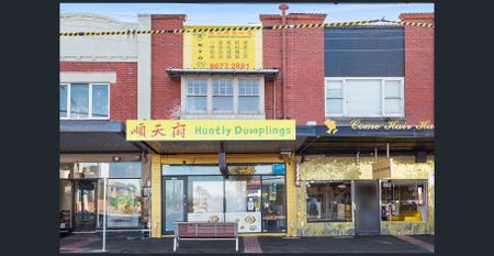 Chic above the shops - Photo 5