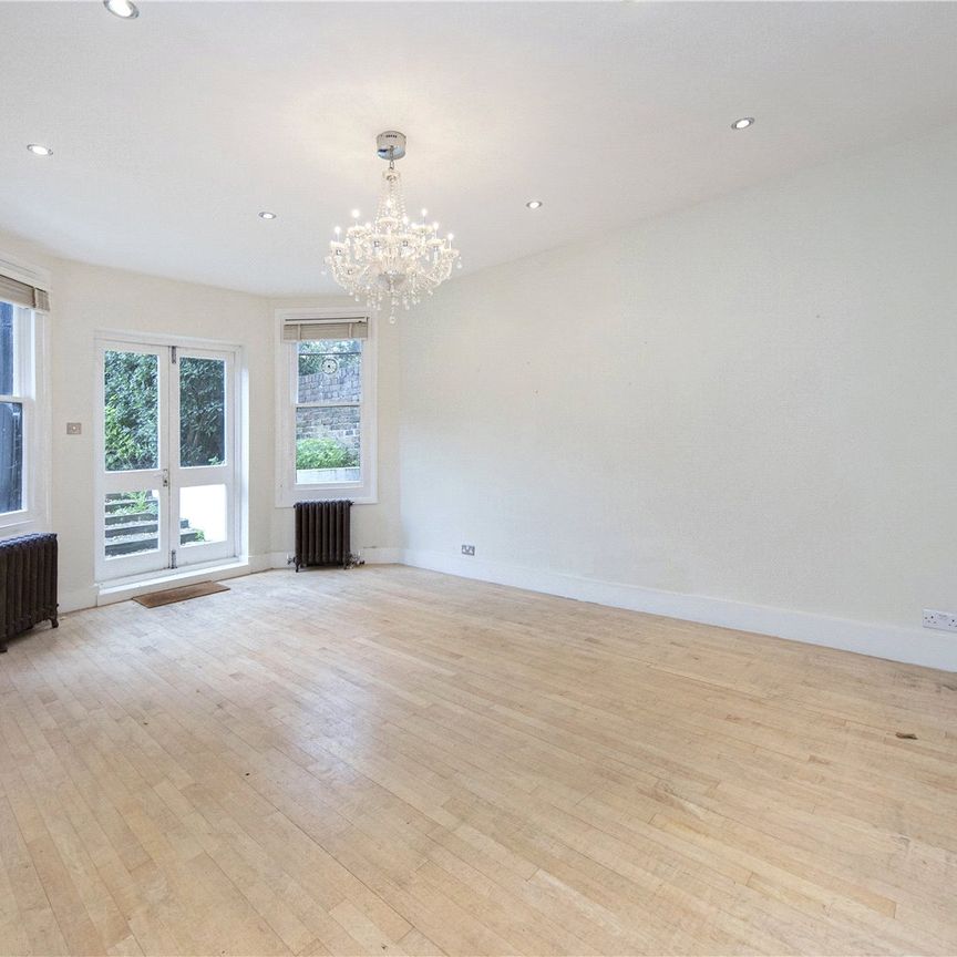 St. Quintin Avenue, North Kensington, W10, London - Photo 1