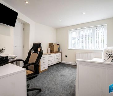 4 bedroom semi-detached house to rent - Photo 6