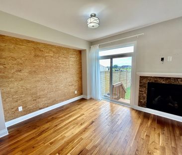 For Lease - 798 Carnelian Crescent, Blossom Park - Airport and Area... - Photo 3