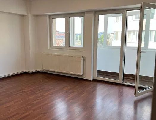 Inchirieri Apartamente 3 camere Bucuresti - Fotografie 1