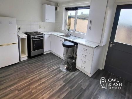 13a Linden Walk, Dunmurry, Belfast, BT17 9QW - Photo 4