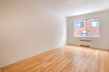 2 Bedroom 1 Bath - Photo 3