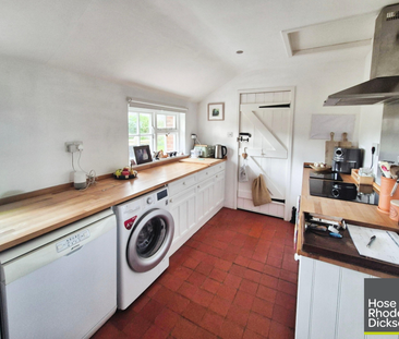 3 bedroom detached house to rent - Photo 5