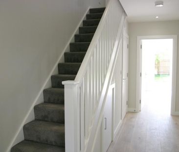 2 bedroom property to rent - Photo 2