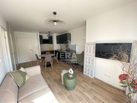 APPARTEMENT DE 2 PIECES A LOUER MEUBLÉ A PLAISIR - CENTRE-VILLE - Photo 2