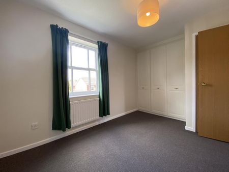 3 bedroom semi-detached house to rent - Photo 5