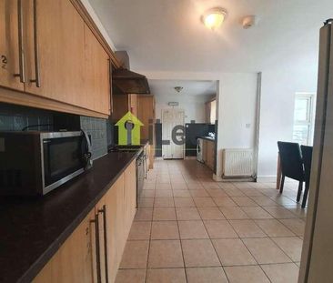 Elsden Road, NN8 - Photo 2