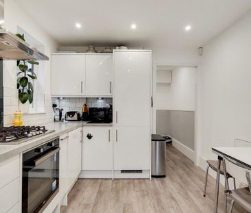 3 bedroom terraced house to rent - Photo 5