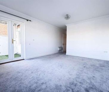 Golden Gate Way, Eastbourne, BN23 - Photo 1