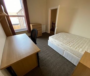 28, Barbican Road - Photo 6