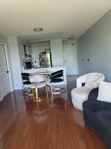 For Lease - 310 Red Maple Road Unit# 217, Richmond Hill, Ontario - Photo 2