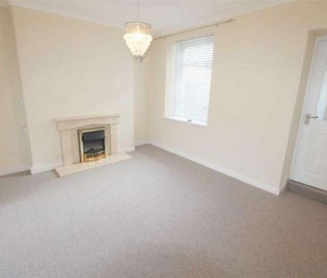 The Parade, Trallwn, Pontypridd, CF37 - Photo 2