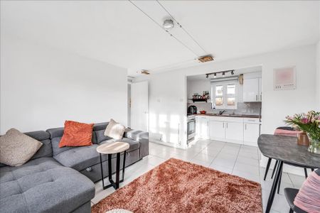 1 bedroom flat to rent - Photo 2