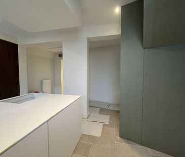 Gerenoveerde stadswoning met één slaapkamer te huur met zicht op de... - Photo 4