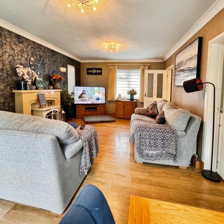 3 bedroom detached house to rent - Photo 1