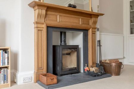 5 bedroom terraced house to rent - Photo 4