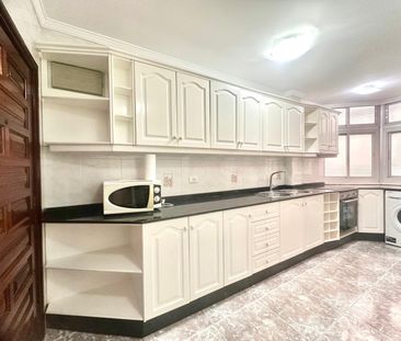 SE ALQUILA AMPLIA VIVIENDA EN EDIFICIO CAMPO ESPAÑA – 0020-00041 - Photo 2