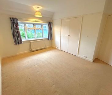 Waldens Park Road, Woking, Surrey, GU21 - Photo 3