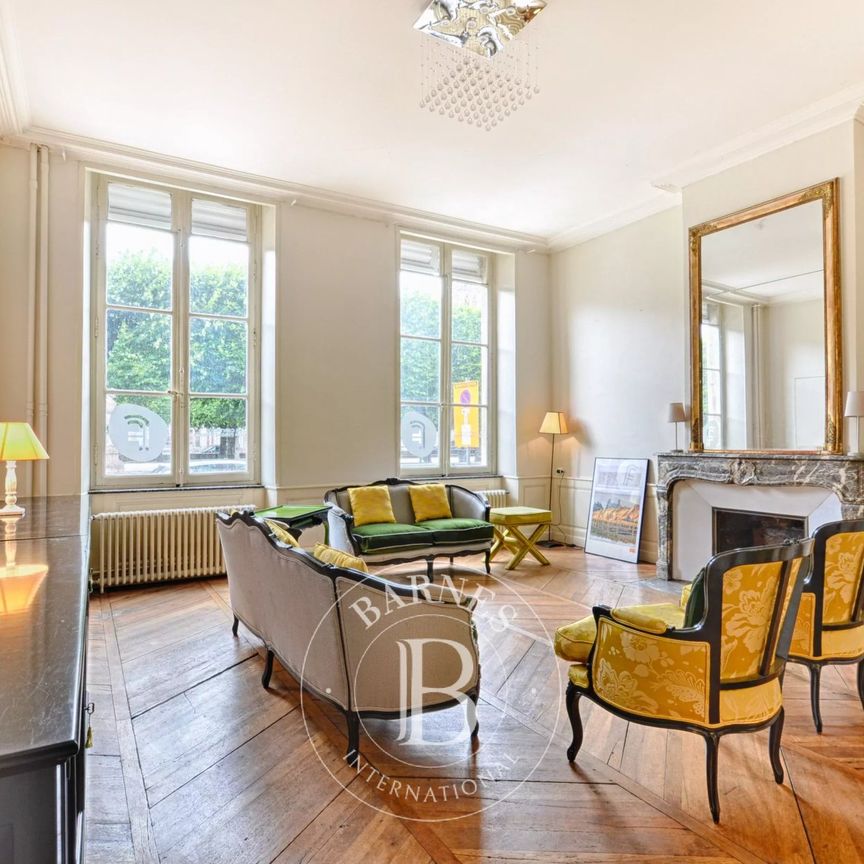 Location Maison 11 pièces 324m² NANCY 54000 - Photo 1