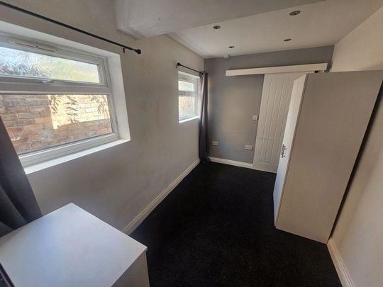1 bedroom property to rent - Photo 1