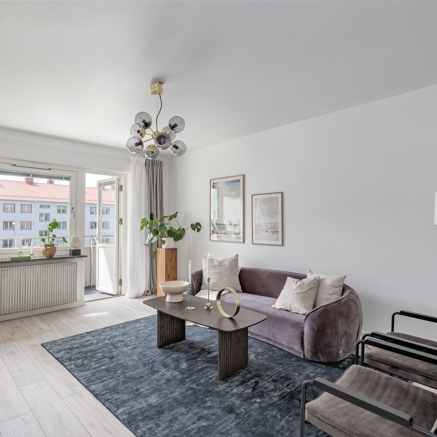 Heljestrandsgatan, Eskilstuna - Photo 1