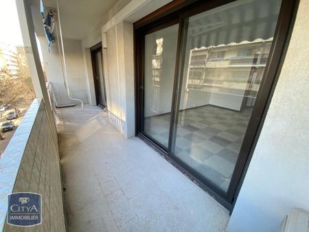 Location Appartement 3 pièces 63m² TOULON 83000 - Photo 4