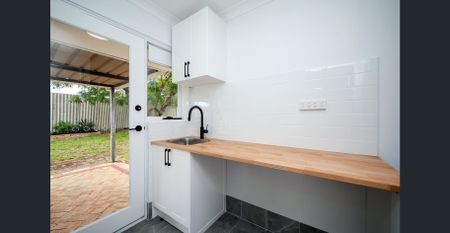 NEWLY RENOVATED HOUSE, QUIET CUL-DE-SAC WITH LARGE BACKYARD! - Photo 3