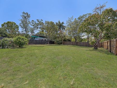 42 Thompson Street, Silkstone QLD 4304 - House For Rent | Domain - Photo 4