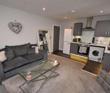 Prenton Road East, Prenton, CH42 - Photo 3