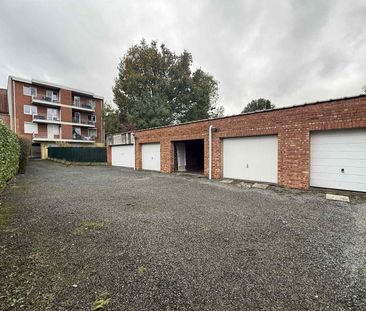 Ruime garage met afstandsbediening. - Foto 5