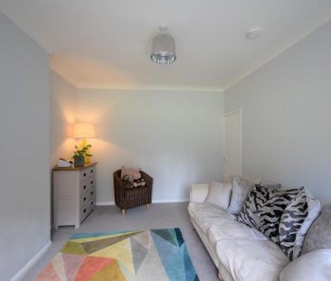 3 bedroom detached bungalow to rent - Photo 1