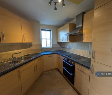 2 bedroom flat to rent - Photo 6
