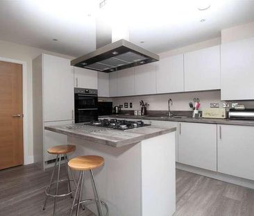 Rowden Way, Alton, Hampshire, GU34 - Photo 1